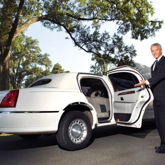 Verona Limousine chauffeur services